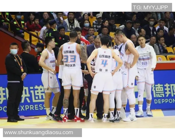 2018年CBA赛季11月18日广州队对阵山东队精彩直播回顾与分析